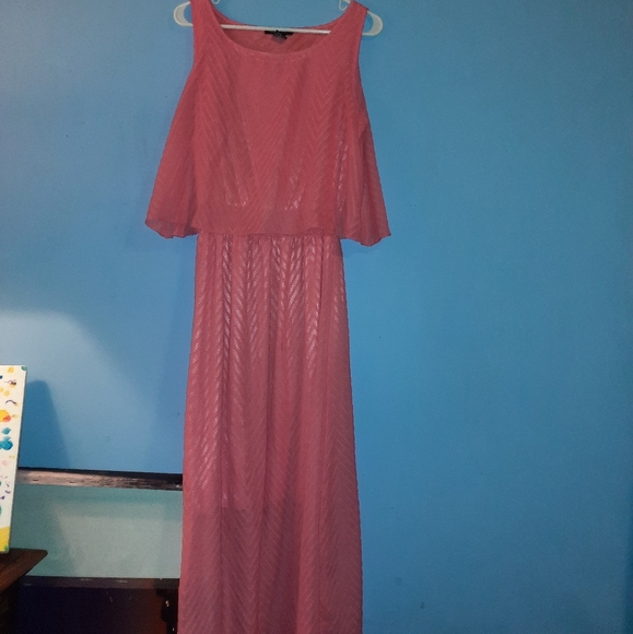 Dress - Picture 1 of 2